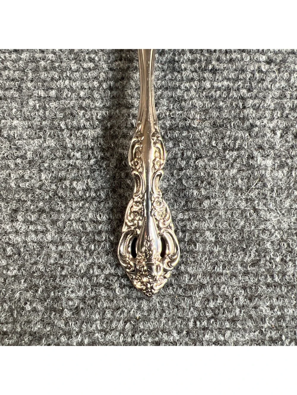 Oneida flatware small